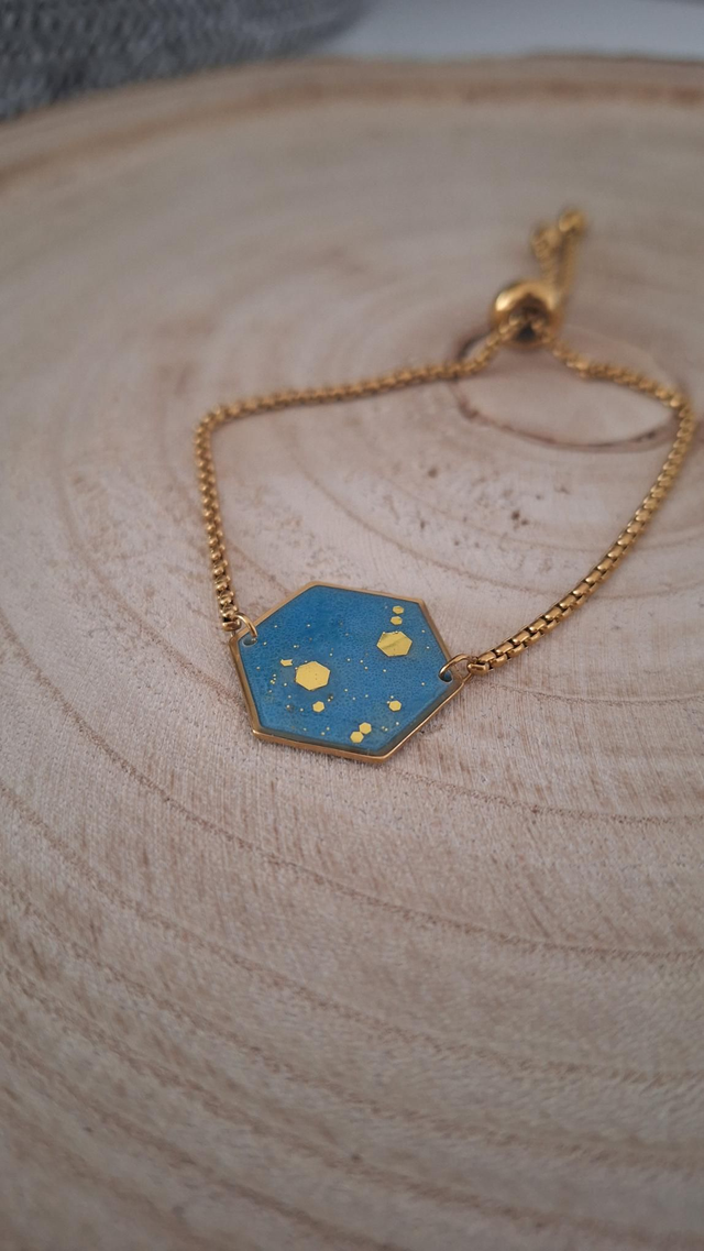 Bracelet à glissière hexagonal bleu paillettes dorées 