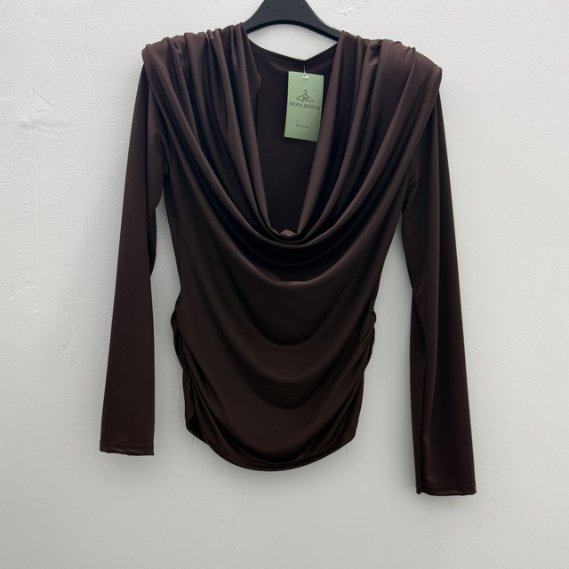 Blusa hombreras 