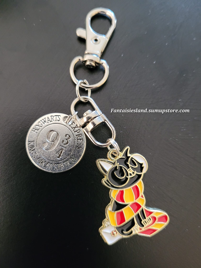 Bijou Sakado argenté Poudlard