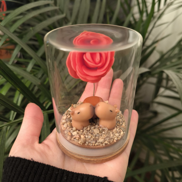 Ami protecteur - Capybaras amoureux (jaspe rouge)