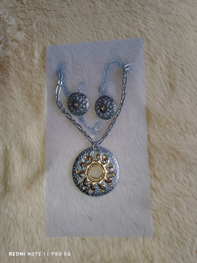 Parure solaire argent &amp; doré – Collier &amp; boucles d’oreilles assorties