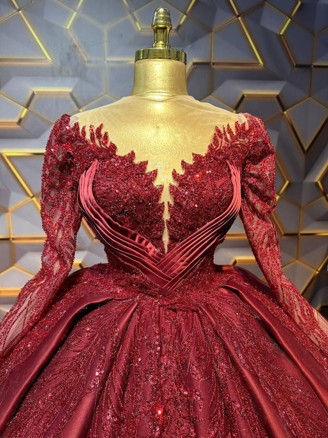 Robe de Mariée Princesse Rouge Col Coeur