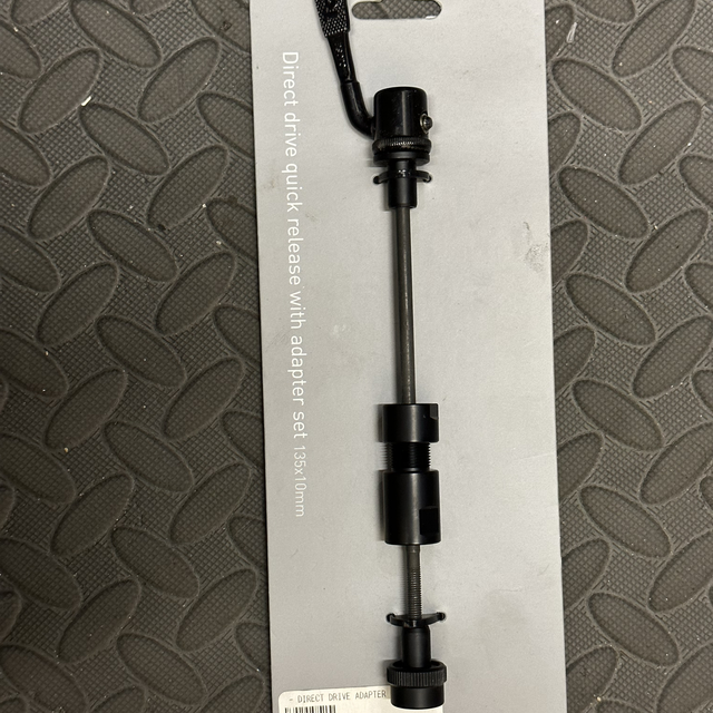 Direct drive quick release with adapter set 