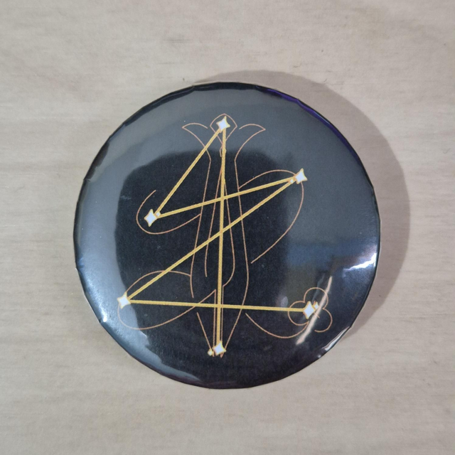 SALE - Button: Genshin - Chiori (Geo)