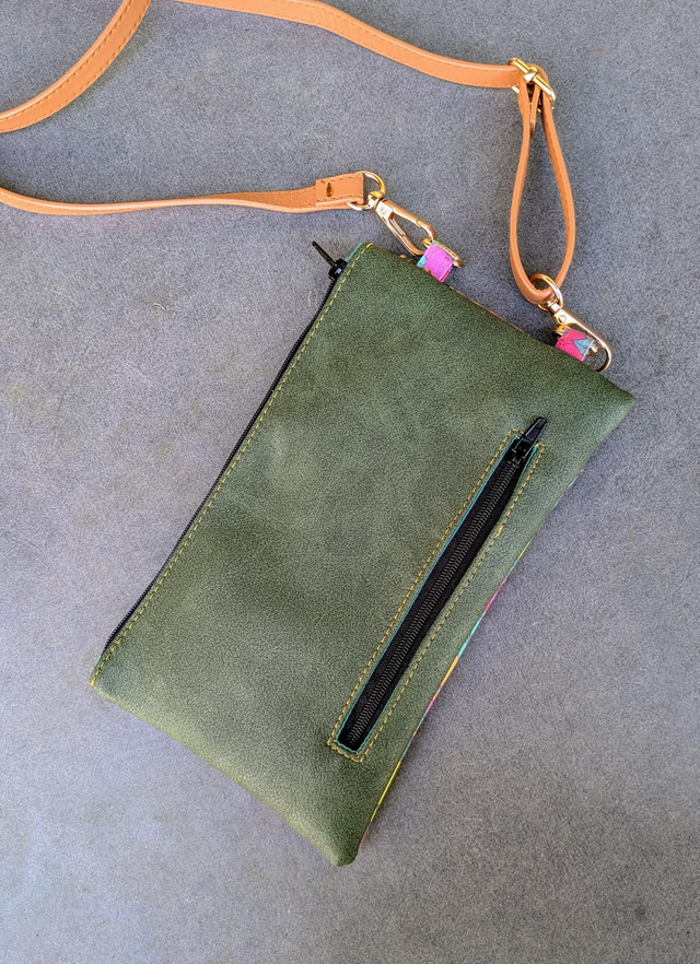 Pochette compacte Holly