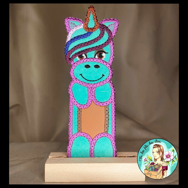 Marque page Licorne turquoise et violette