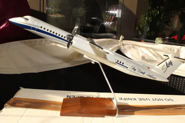 Sky Work Bombardier Dash 8-400 (HB-SRK), 1:55 PacMin