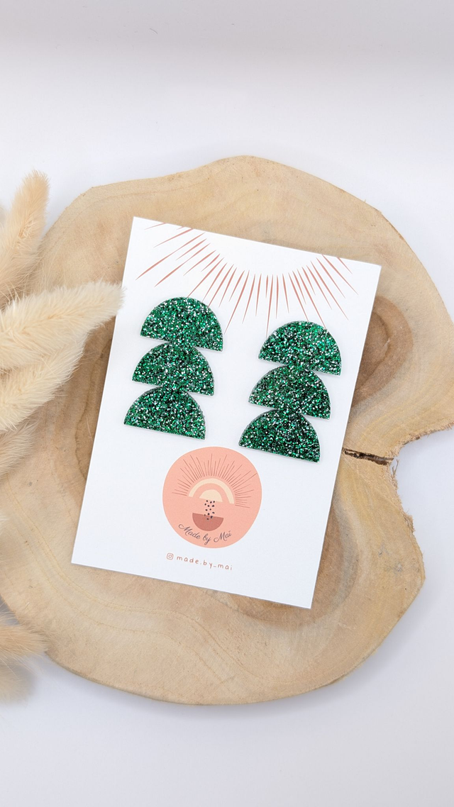 Boucles d&#039;oreilles vertes pailletées en plexi