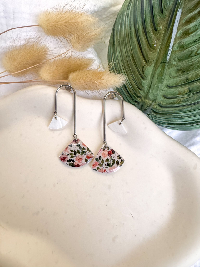 Boucles d’oreilles Équilibre fleuri bordeaux