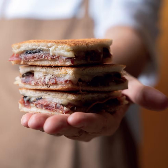 Plateaux tapas finger food (20 - 25 personnes)