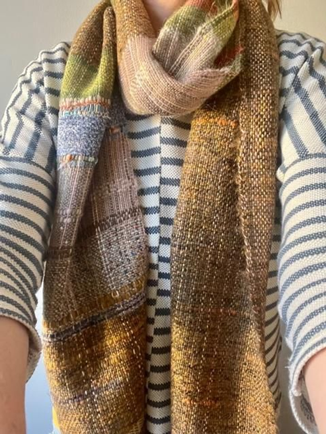 Shawl in natuurlijke tinten 