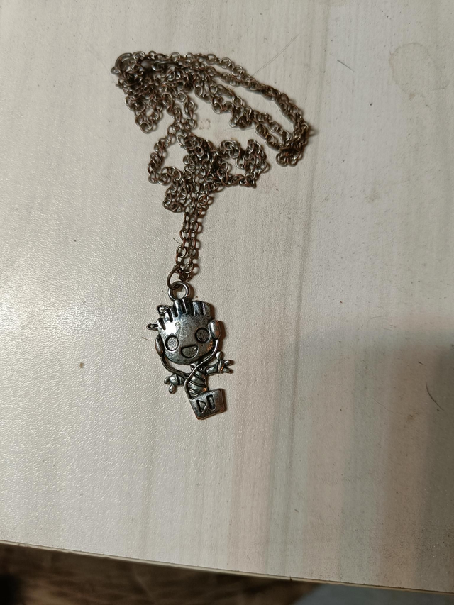 Collier bébé groot