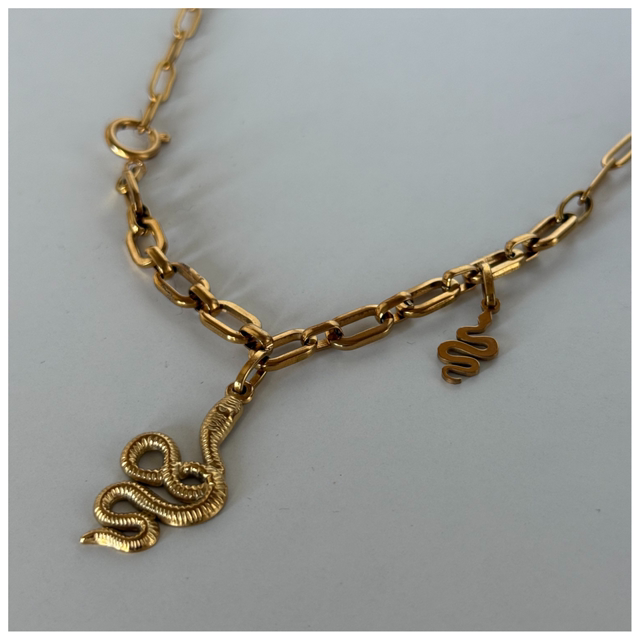 Collier serpent fermoir à ressort