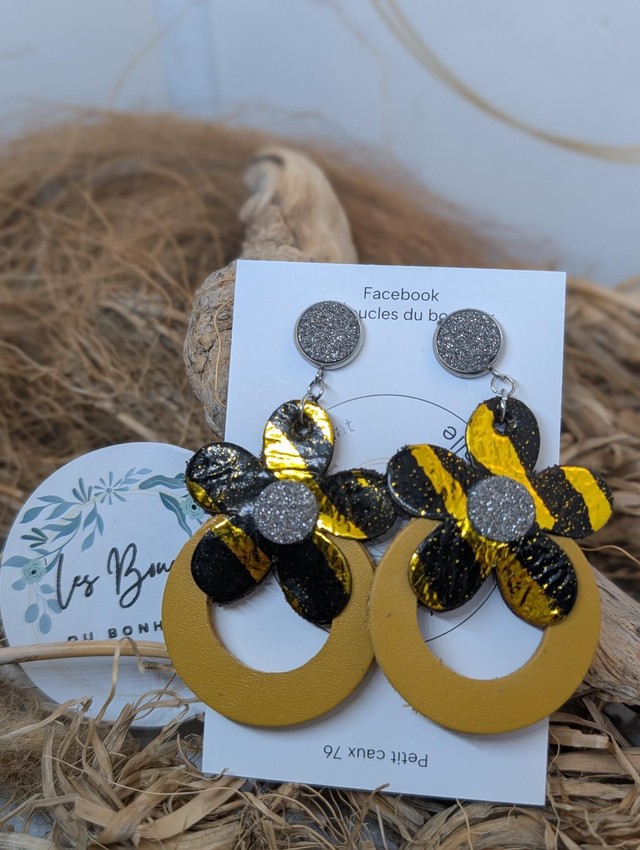 Boucles d'oreilles baby Marguerite zèbre moutarde li006