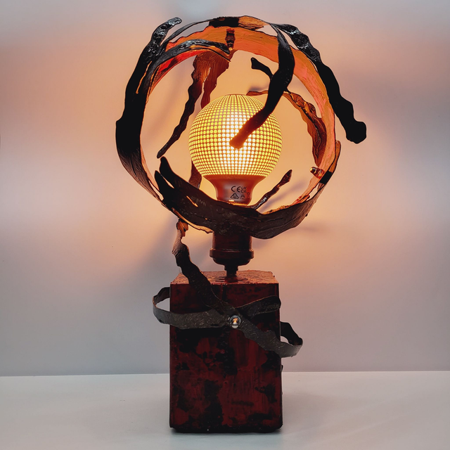 "L'Astre Enchaîné"