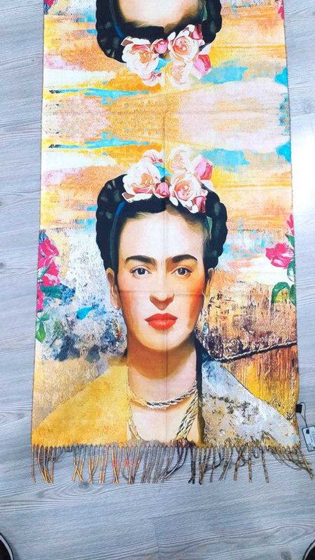 Stola Frida Kahlo in cashmere