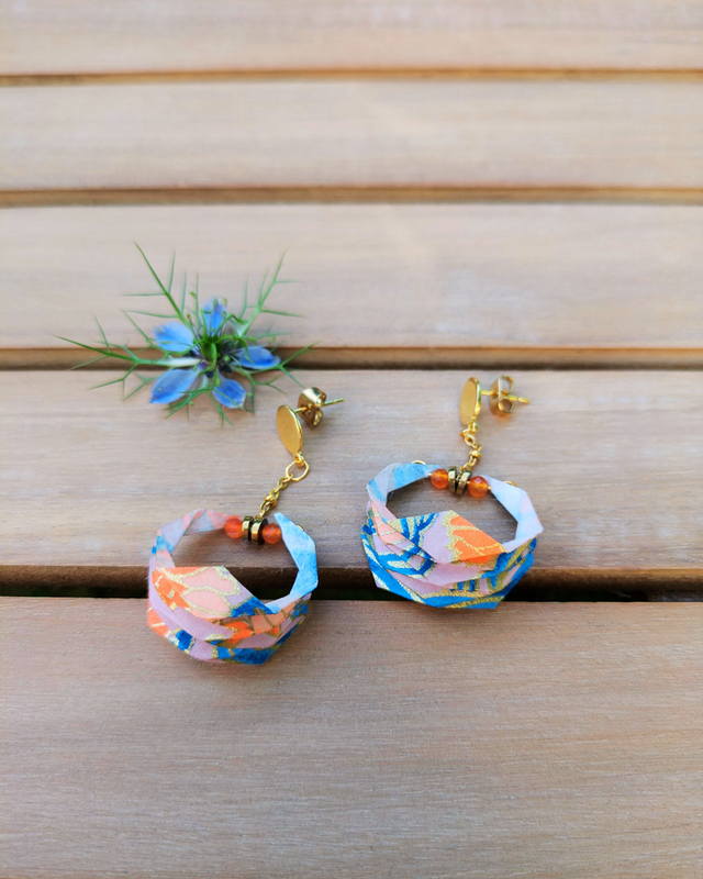 Boucles d'oreilles origami Lune ou l'autre rose poudré taille S