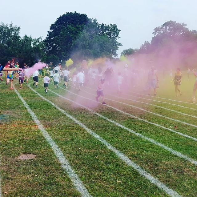 Sponsor a bucket of Colour Run Paint