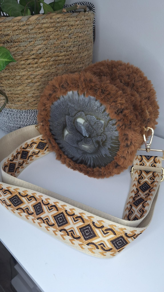 Sac résine fourrure marron