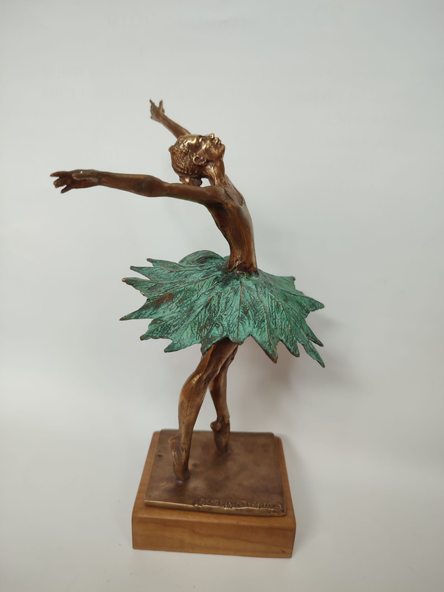 Baletnica, 25x15x12 brąz drewno unikat 2023