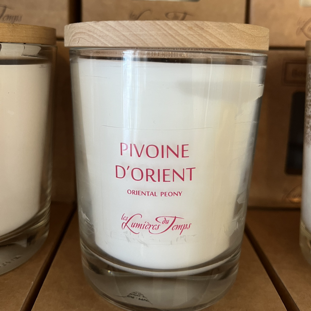 Bougie parfumée artisanale 180gr– Cires végétales & Parfums de Grasse | Pivoine d’orient
