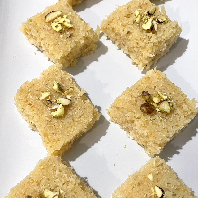Narkeler Sandesh (Coconut Barfi) - 10 pcs