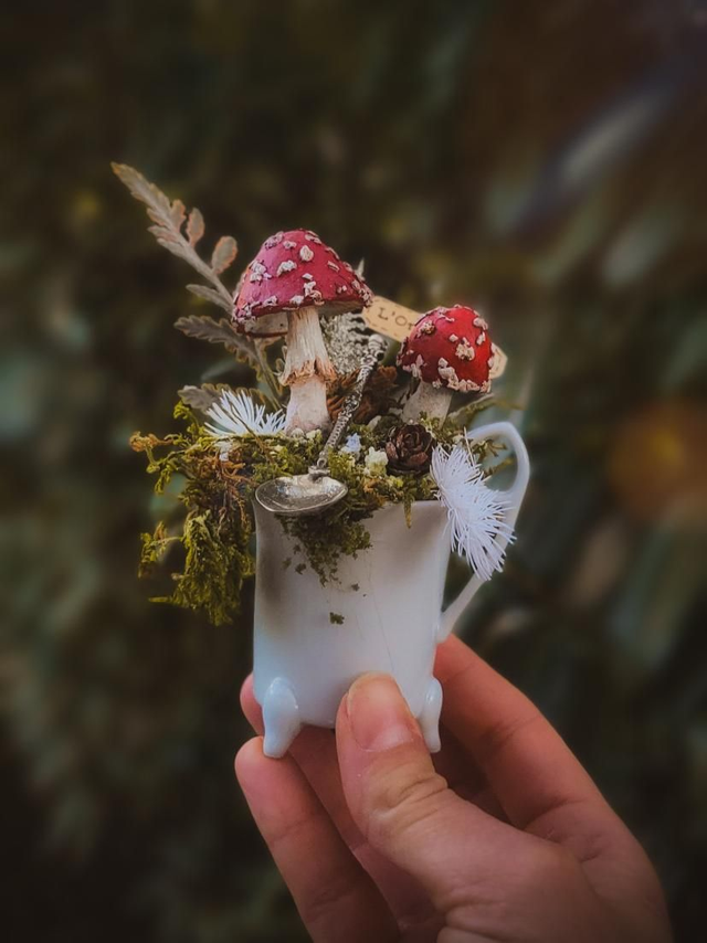 Goutte de Thé - Cœur écarlate – Sculpture fantastique Mini Amanites Rouges