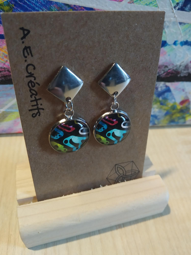 Boucles D&#039;oreilles Cabochons Couleurs Forme 