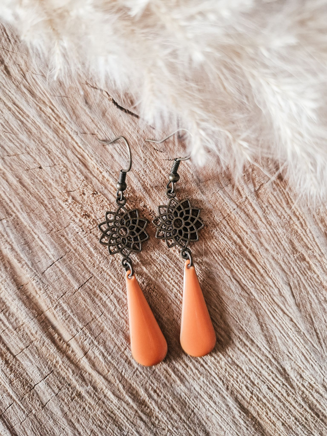 Boucles d'oreilles "Rosaces et gouttes" -  Modèle bronze et orange