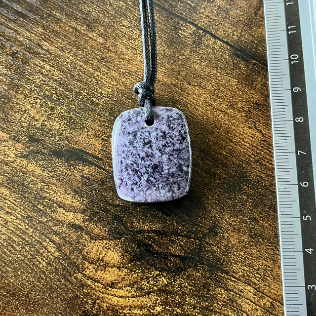 Pendentif en Kammererite 