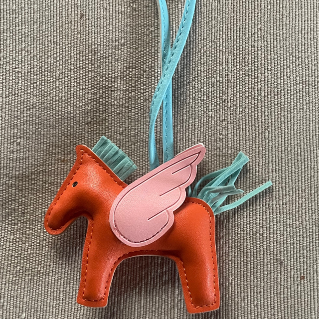 Tassenhanger paardje oranje