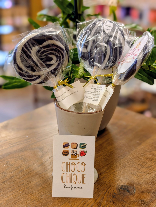 Lollipop sucette Violette de chez Tûtûte Confiserie