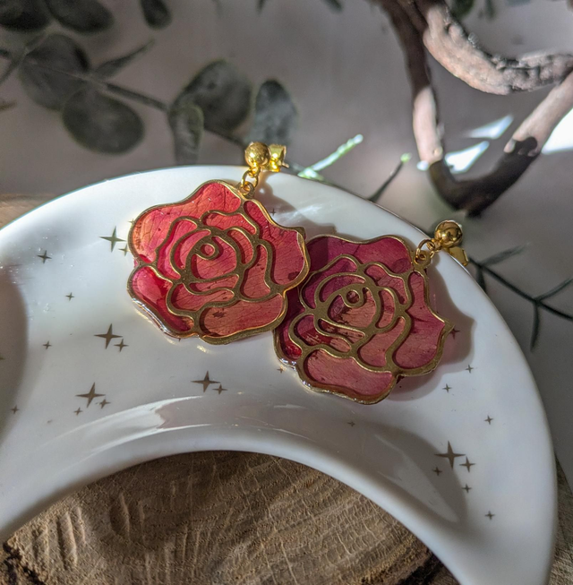 Pendientes de rosa dorada