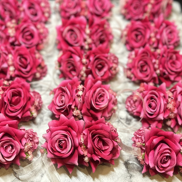 Bespoke Velvet Rose Hand Gajra (1)
