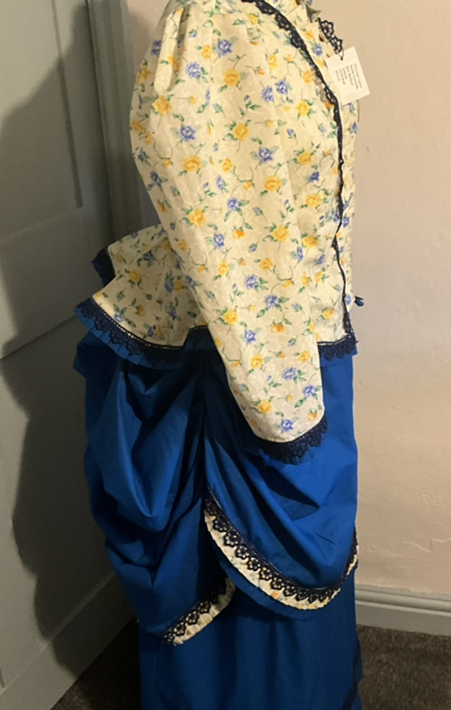 3 piece Bustle Ensemble 017