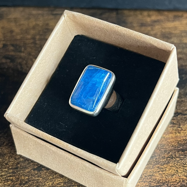 Bague en argent et Apatite bleue - Taille 54