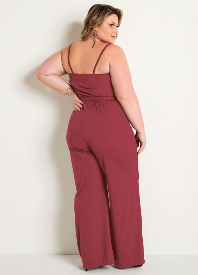 Macacão De Alças Com Amarração Cor Lisa Plus Size | Marguerite