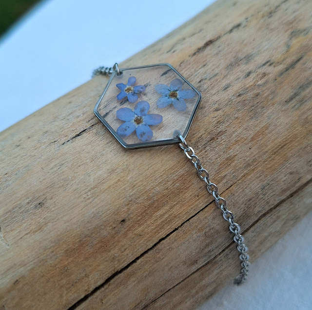 Bracelet argenté · hexagonal Myosotis