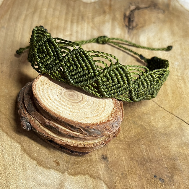 Bracelet écusson kaki