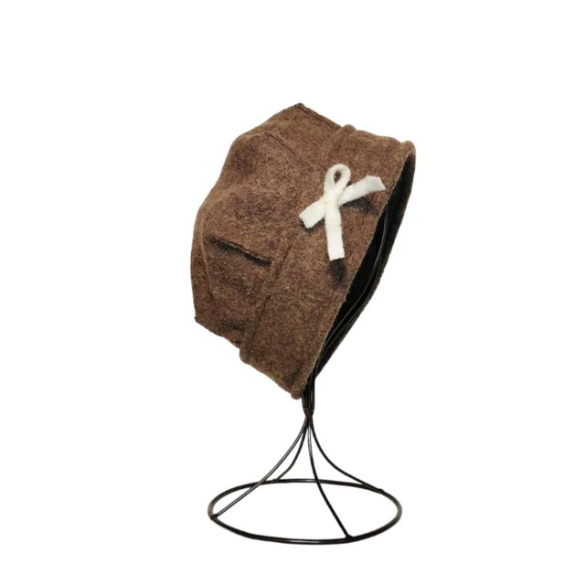 Broche nœud en laine