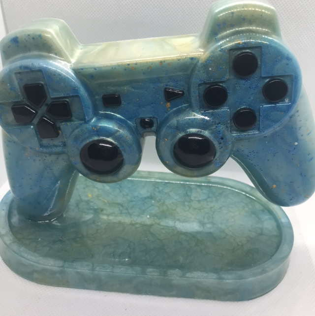 Manette sur socle bleu/doré