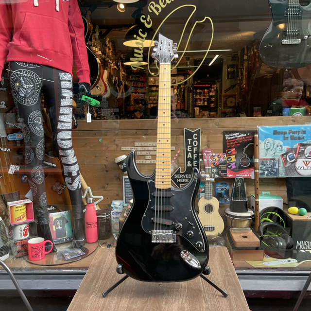 Starforce 8000 Electric Guitar (1980’s Korea) - Pre Owned