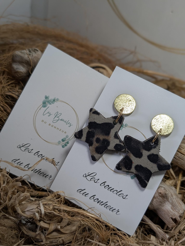 Boucles d&#039;oreilles Petite étoile léopard st047