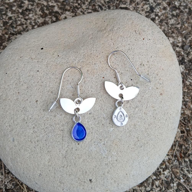 Boucles d'oreilles " l'envol des gouttes" en émail champlevé sur argent