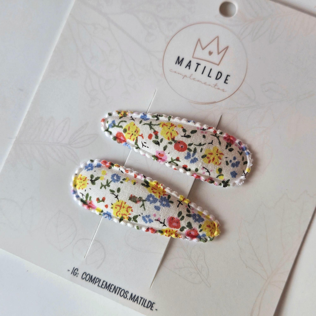 Clip Par 	Flores Multicolor