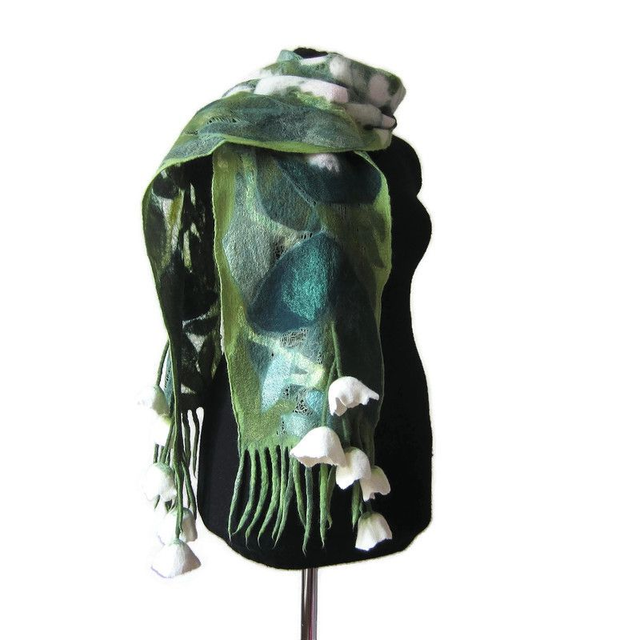 Sciarpa leggera mughetti infeltrito Sciarpa bianco verde lana seta infeltrimento fatto a mano regalo unico per lei