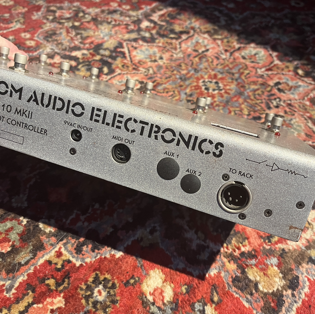 RARE Custom Audio Electronics RS 10 (Mark II) MIDI Foot Controller (Trusted by Steve Lukather, Steve Vai, Tom Delonge, Peter Frampton, ...)