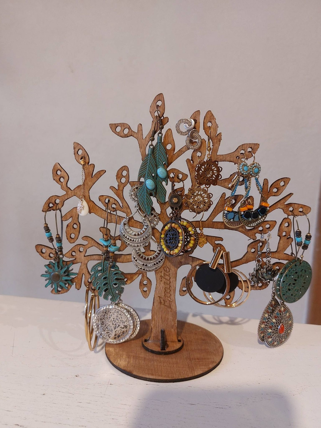 Porte-bijoux boucles d’oreilles – Arbre en bois