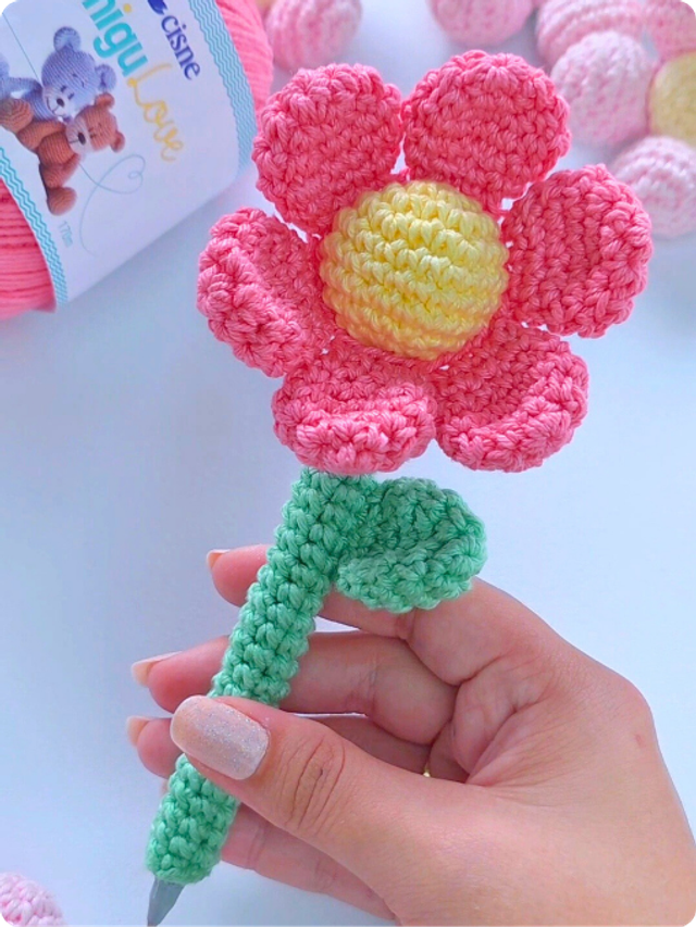 Caneta Esferográfica em Crochê