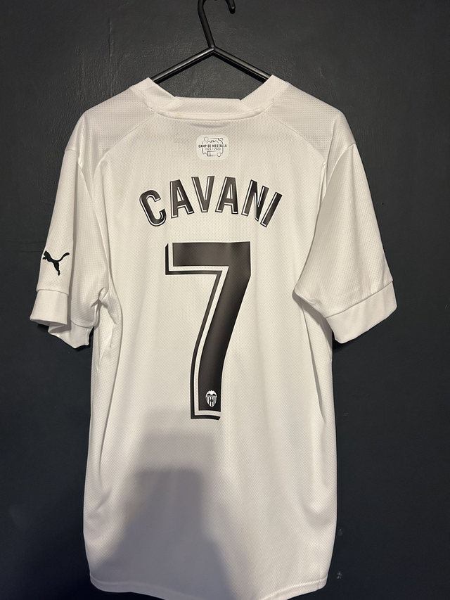 (M) Valencia 2022-23 Home / CAVANI 7